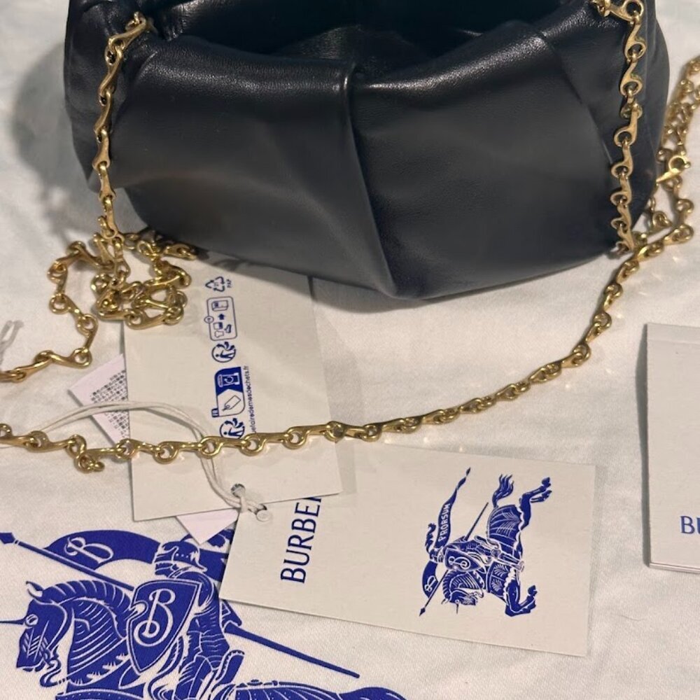 BURBERRY Black Rose Soft Leather Clutch Gold Chain & BURBERRY Dust Bag NWT - Picture 16 of 16